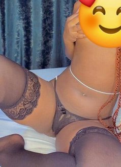 Gianna - puta in Pune Photo 2 of 7