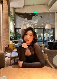 Gianna - puta in Dubai Photo 1 of 13