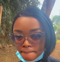 Nadira - puta in Nairobi