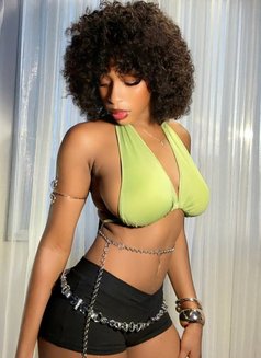 Gift Cam queen // Real meet queen - puta in Gurgaon Photo 2 of 8