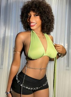 Gift Cam queen // Real meet queen - puta in Gurgaon Photo 8 of 8