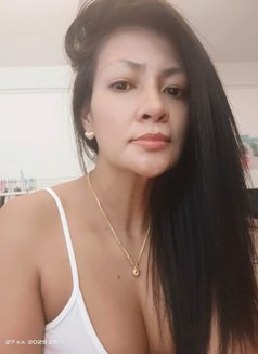 Gift - escort in Bangkok Photo 8 of 10