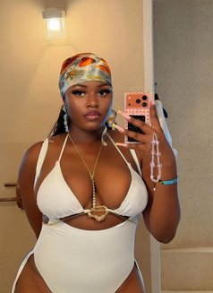 Gift - puta in Kathmandu Photo 1 of 3