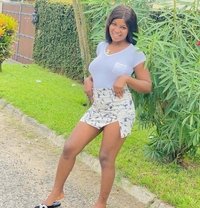 Gift - escort in Accra