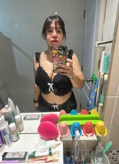 Gigee - masseuse in Bangkok Photo 1 of 1