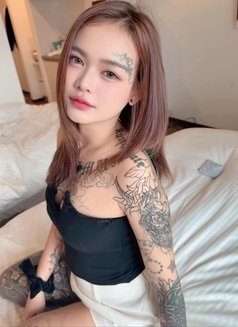 Baby girl - escort in Okinawa Island Photo 3 of 9