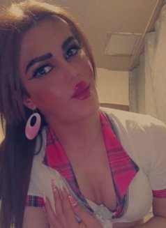 Gigi - Transsexual adult performer in Cairo Photo 2 of 14