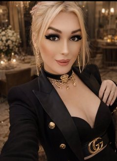 Gigi Fox - Transsexual escort in Riyadh Photo 15 of 24