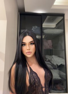 Gigi - Transsexual escort in Riyadh Photo 13 of 16
