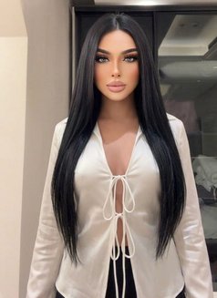 Gigi - Transsexual escort in Riyadh Photo 1 of 16