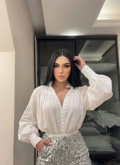 Gigi - Transsexual escort in Riyadh Photo 5 of 16