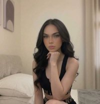 Gigi big body & hard cock - Acompañantes transexual in Riyadh Photo 4 of 8
