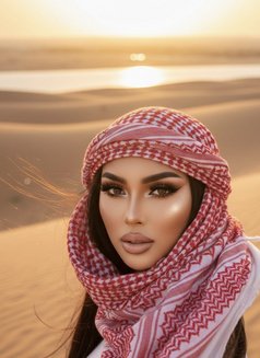 Gigi - Transsexual escort in Al Manama Photo 15 of 15