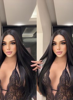 Gigi full service - Transsexual escort in Riyadh Photo 2 of 17