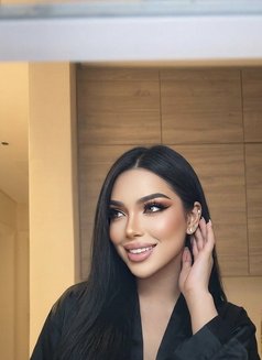 Gigi full service - Transsexual escort in Riyadh Photo 14 of 17