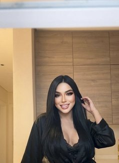 Gigi full service - Transsexual escort in Riyadh Photo 17 of 17
