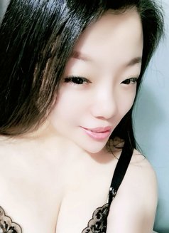 Gigi - escort in Guangzhou Photo 1 of 5