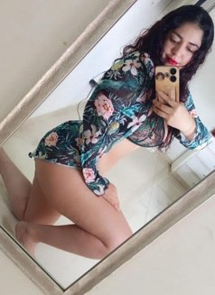 Gigi - companion in Cairo Photo 3 of 3