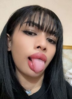Gigi - escort in Al Ain Photo 4 of 6