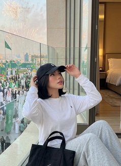 Gigi - Transsexual escort in Khobar Photo 8 of 12