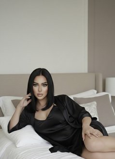 GIGIRIYADH. - Transsexual escort in Riyadh Photo 2 of 12