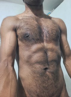 Gigo Suren - Male escort in Chennai Photo 9 of 10