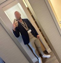Gigolo for Ladies & Couples - Acompañantes masculino in Kuala Lumpur