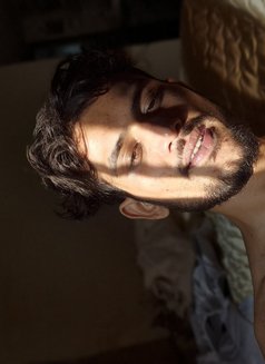 Only Ahmedabad - Acompañantes masculino in Ahmedabad Photo 3 of 5