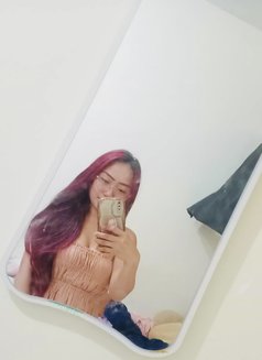 Gim Ang - masseuse in Manila Photo 3 of 4