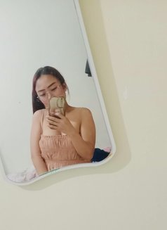 Gim Ang - masseuse in Manila Photo 4 of 4