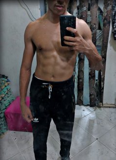 Gim - Male escort in Cairo Photo 1 of 1