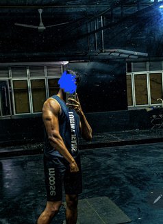 Gimhan Massage - Male escort in Colombo Photo 4 of 10