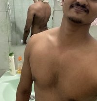 Gimhan - Male escort in Colombo