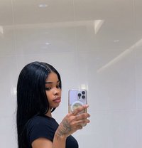 Gina - escort in Muscat