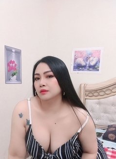 Gina Good Experience B2b, Nuru ,Gel - escort in Muscat Photo 8 of 9