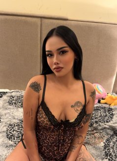 Gina in Riyadh - escort in Riyadh Photo 8 of 15