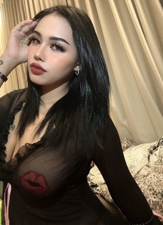 Gina in Riyadh - escort in Riyadh Photo 9 of 15