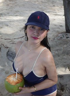 Gina - escort in Kuala Lumpur Photo 1 of 5