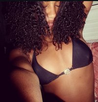 Gina - escort in Ajmān Photo 1 of 6