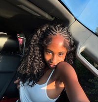 Gina - puta in Ajmān Photo 4 of 4