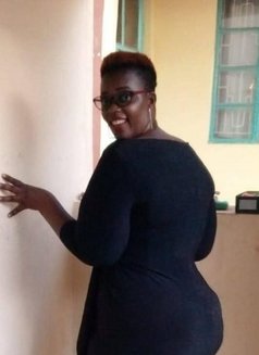 Gina - adult performer in London, Ontario Photo 3 of 6