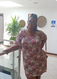 Gina - adult performer in London, Ontario Photo 2 of 6