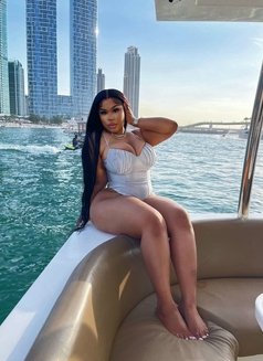 Gina Porn, Anal, Nasty Cum All Over Bod - puta in Dubai Photo 4 of 5