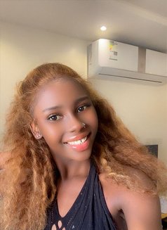 Gina - escort in Riyadh Photo 4 of 4