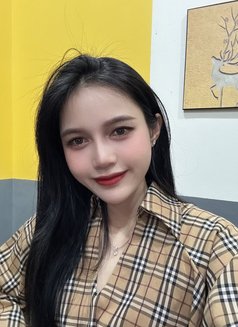 Gina - escort in Cali Photo 1 of 6