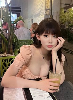 Yuna hot sweetie babe - escort in Hanoi Photo 2 of 25
