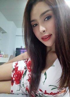 Gina young girl Independent - companion in Bangkok Photo 17 of 21