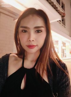 Gina young girl Independent - companion in Bangkok Photo 12 of 15