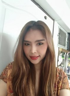 Gina young girl Independent - companion in Bangkok Photo 15 of 17