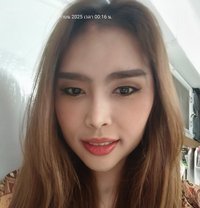 Gina young girl Independent - companion in Bangkok Photo 16 of 16